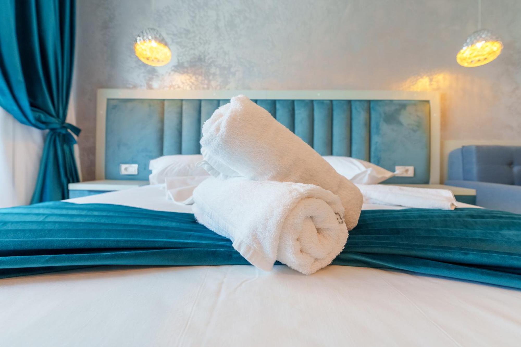 Hotel Kalya นาโวดาริ ภายนอก รูปภาพ