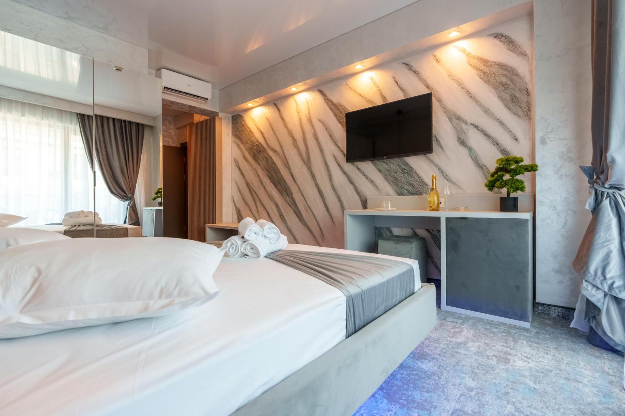 Hotel Kalya นาโวดาริ ภายนอก รูปภาพ