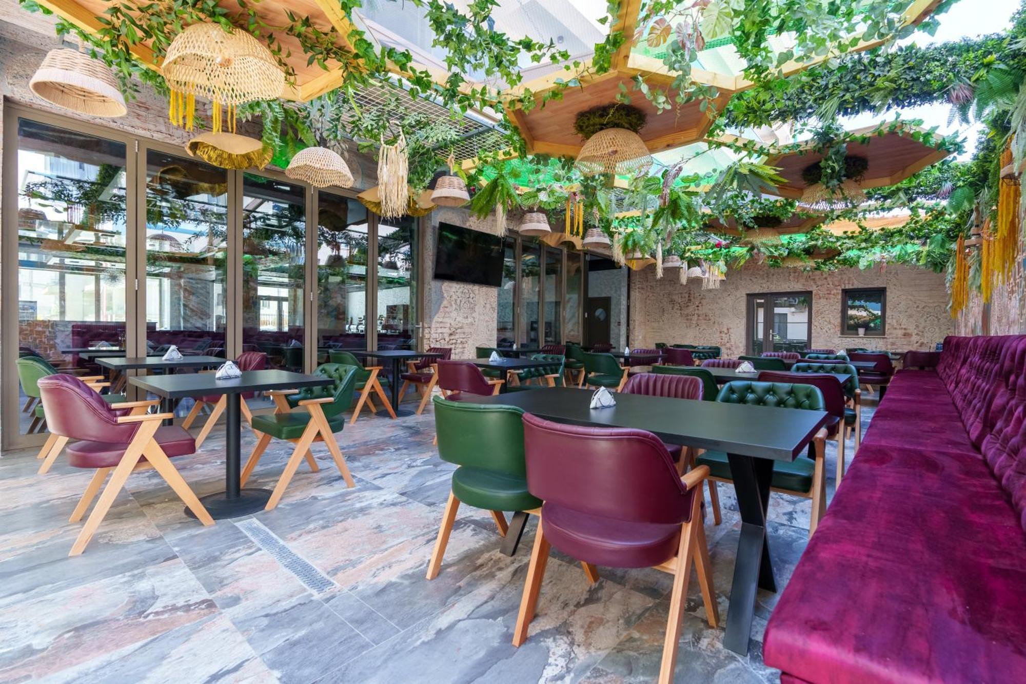 Hotel Kalya นาโวดาริ ภายนอก รูปภาพ