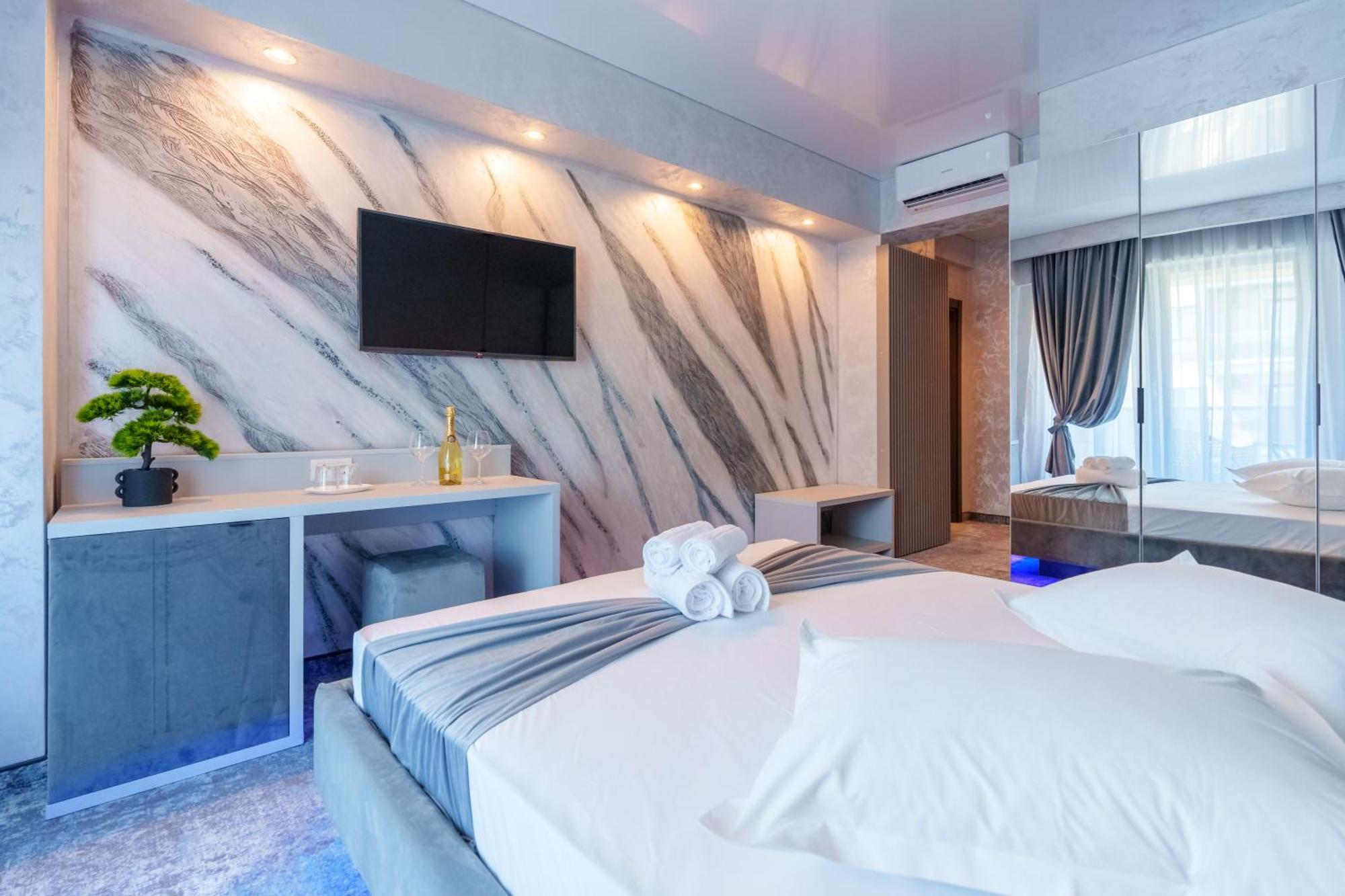 Hotel Kalya นาโวดาริ ภายนอก รูปภาพ